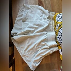 Lululemon Hotty Hot 4” High Rise Shorts